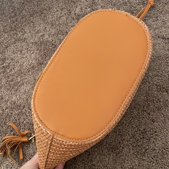 NWT! Kendall & Kylie Straw Tote - Picture 10 of 10